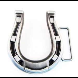 Horse shoe belt buckle